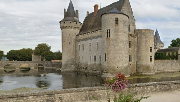 sully-sur-Loire.jpg