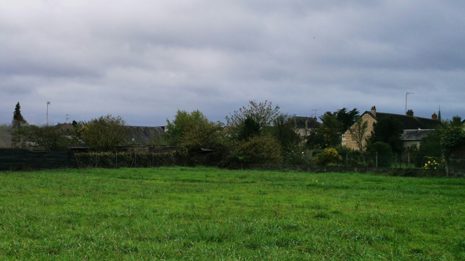 Terrain constructible de 925m2 à Beaulieu-lès-Loches