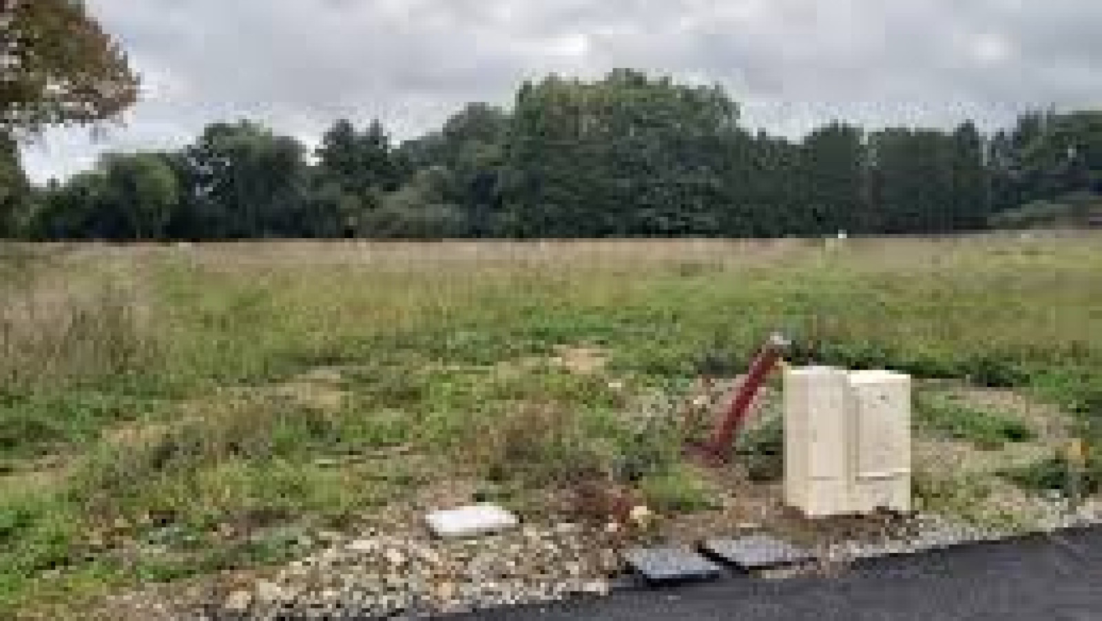 Terrain constructible de 745m2 à Toutlemonde