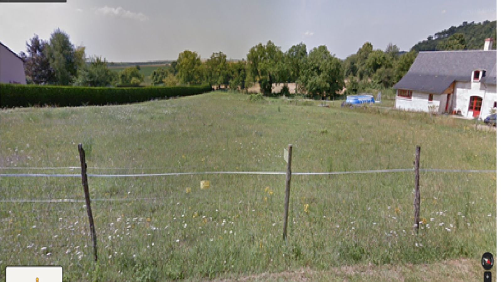 Terrain constructible de 1526m2 à Parçay-sur-Vienne