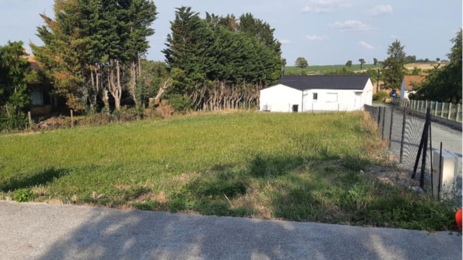 Terrain constructible de 722m2 à Migné-Auxances