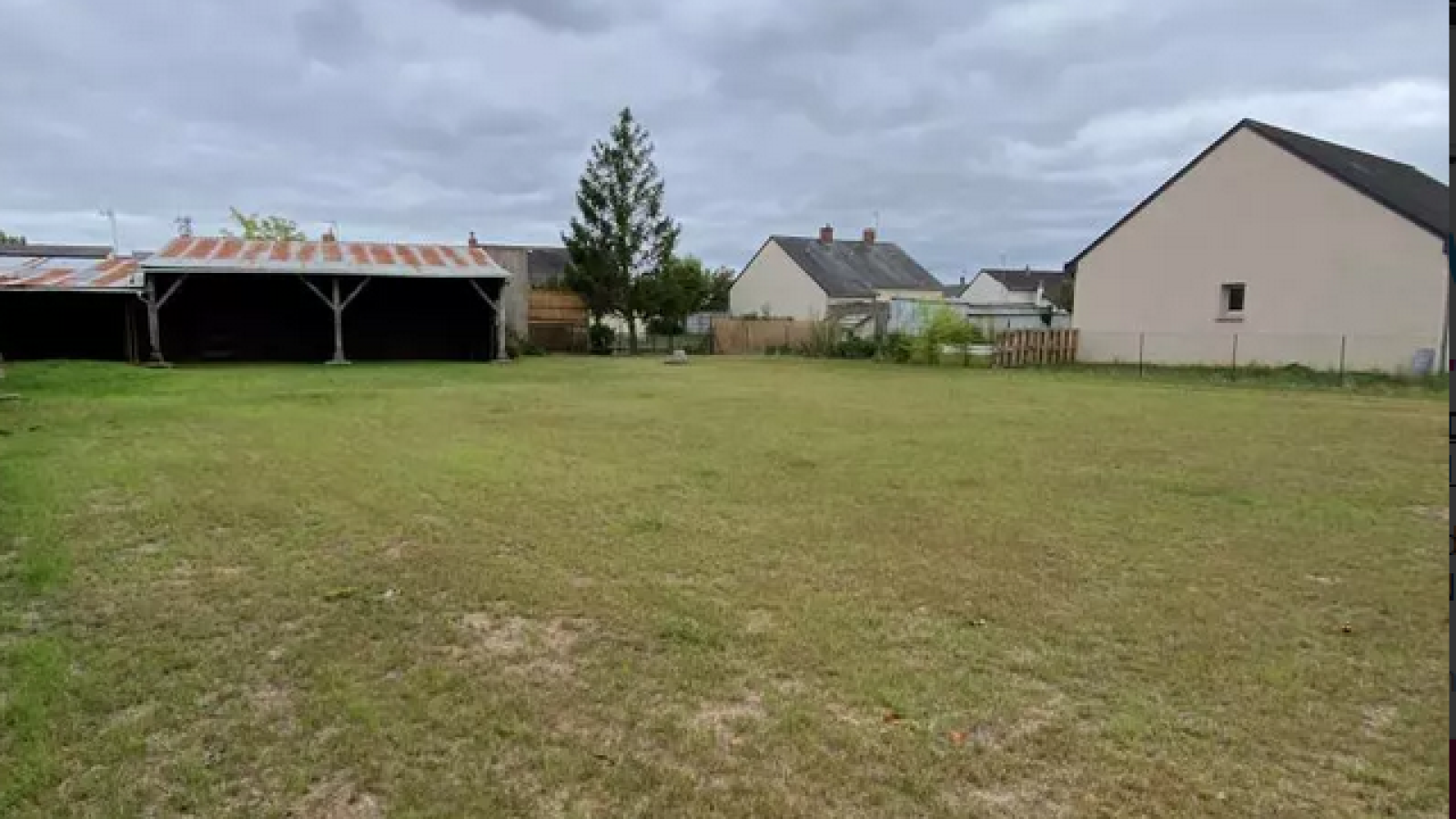 Terrain constructible de 252m2 à Saumur