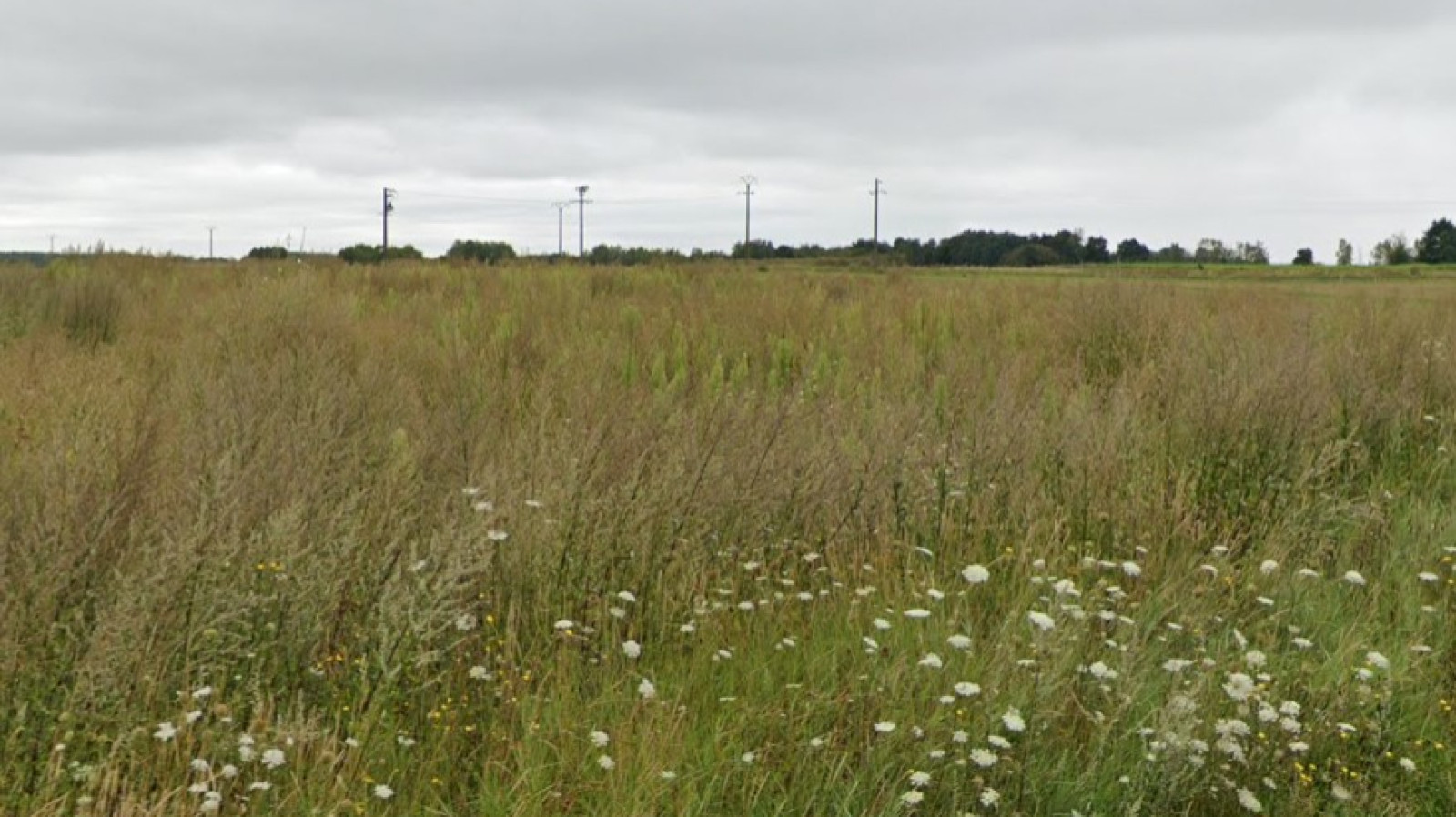 Terrain constructible de 492m2 à Mézières-lez-Cléry