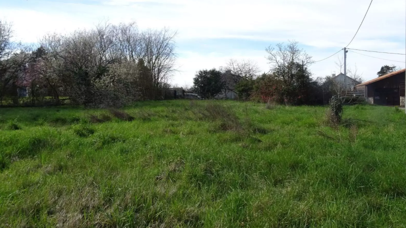 Terrain constructible de 957m2 à Chauvigny