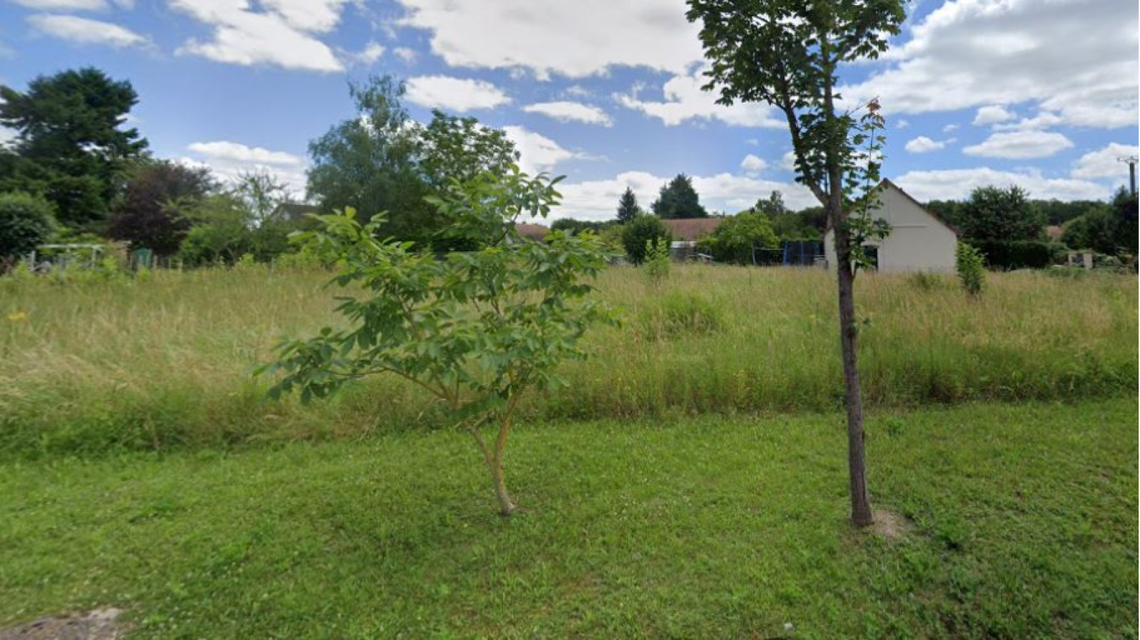 Terrain constructible de 1491m2 à Saint-Lubin-en-Vergonnois