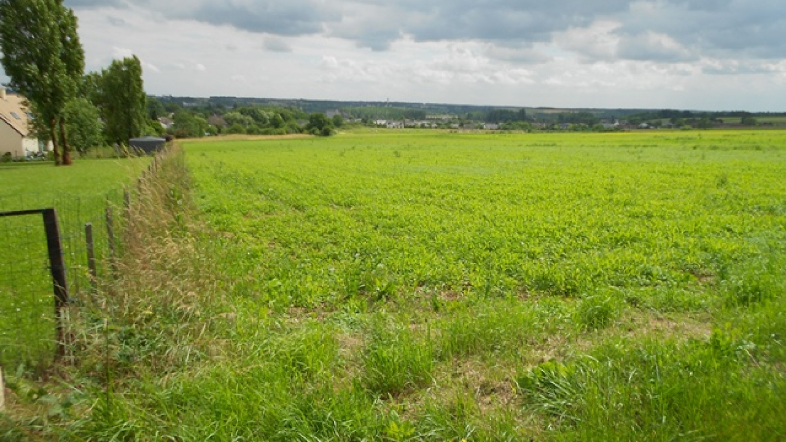 Terrain constructible de 418m2 à Sorigny