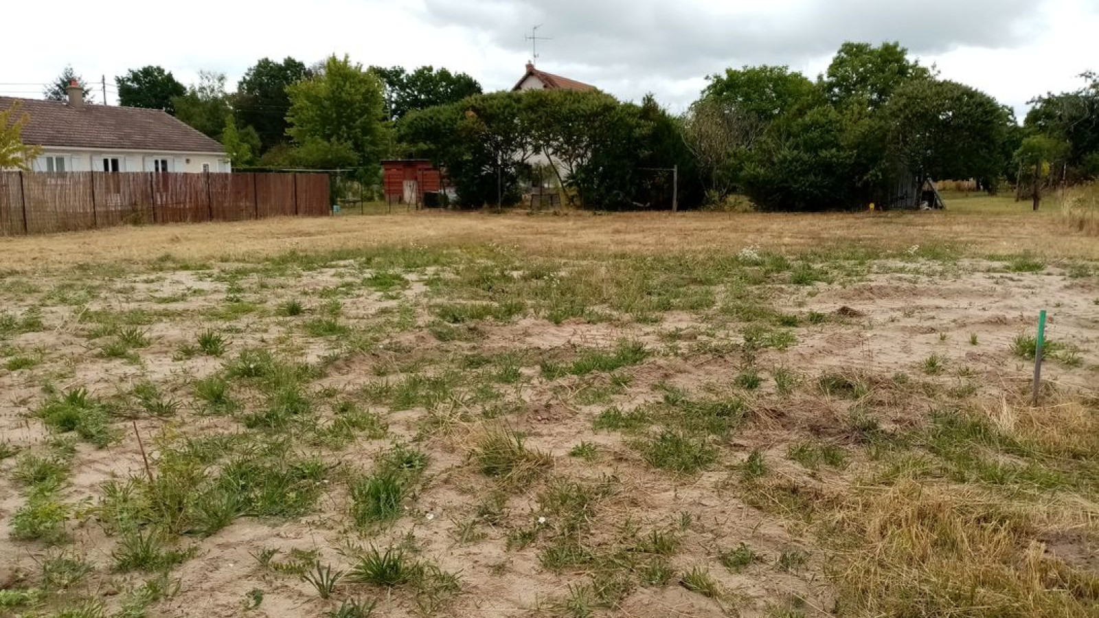 Terrain constructible de 540m2 à Vineuil