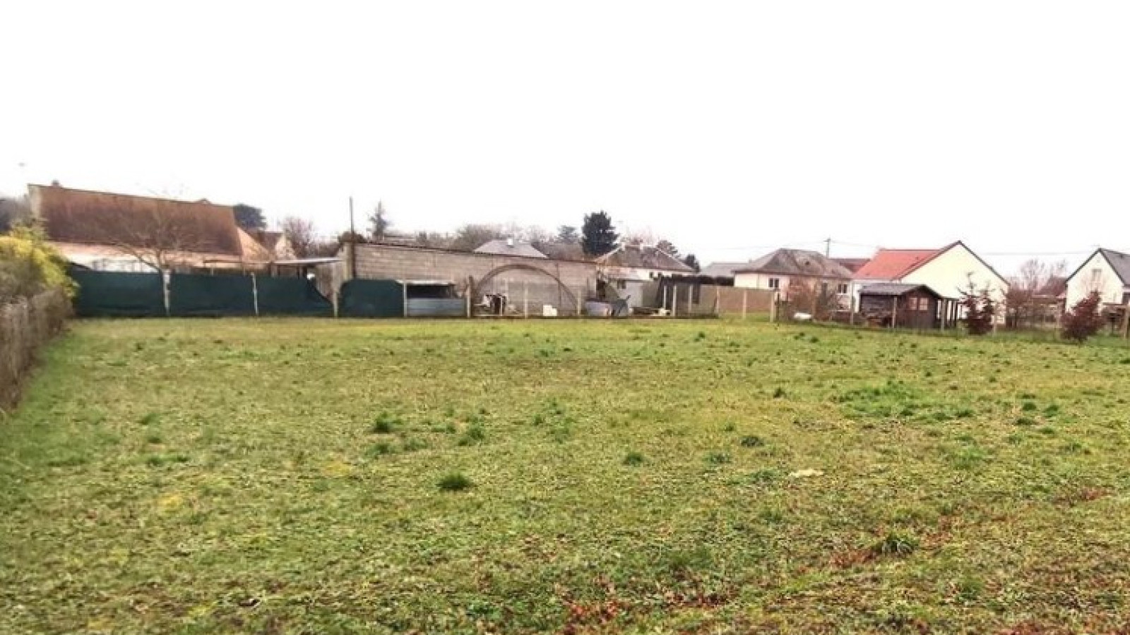 Terrain constructible de 880m2 à Huisseau-sur-Cosson