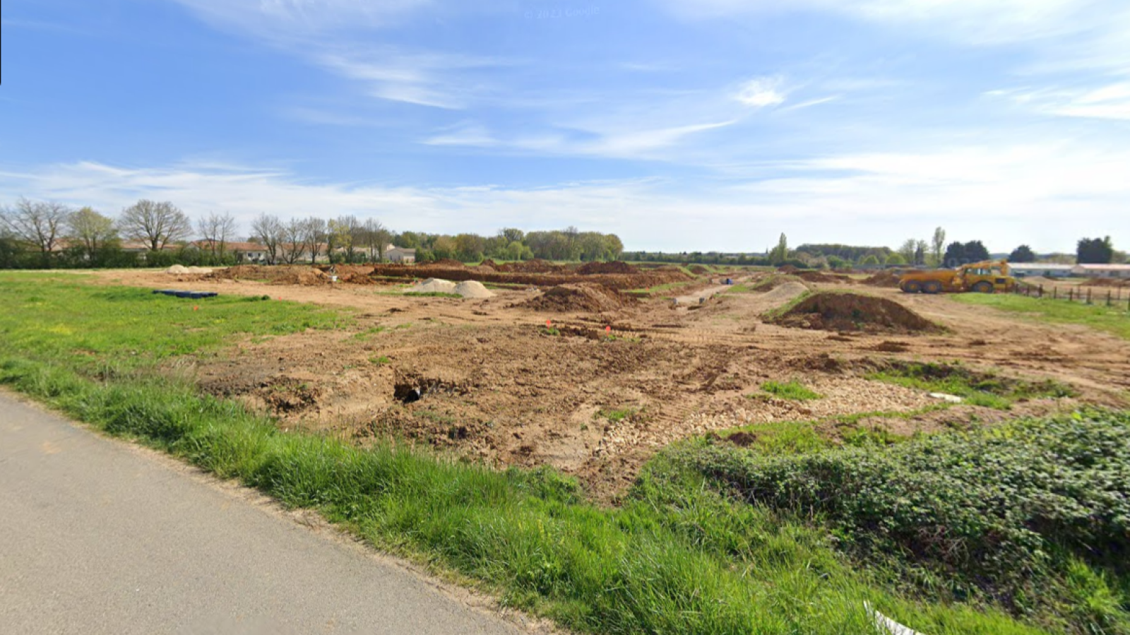 Terrain constructible de 540m2 à Saint-Julien-l'Ars