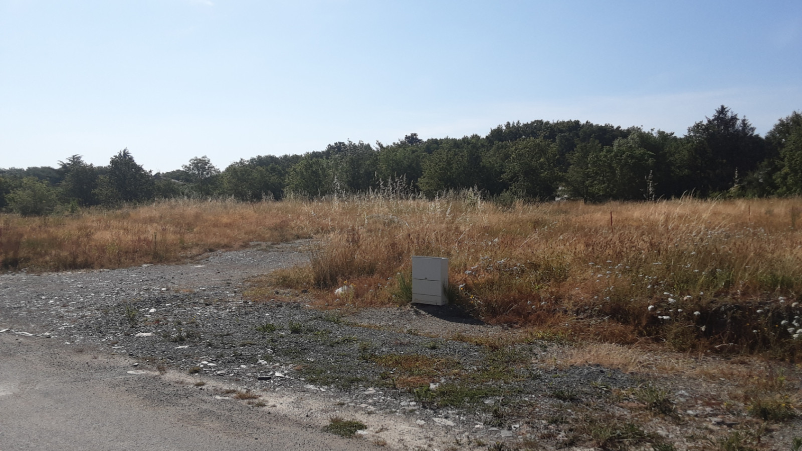 Terrain constructible de 402m2 à Les Garennes sur Loire
