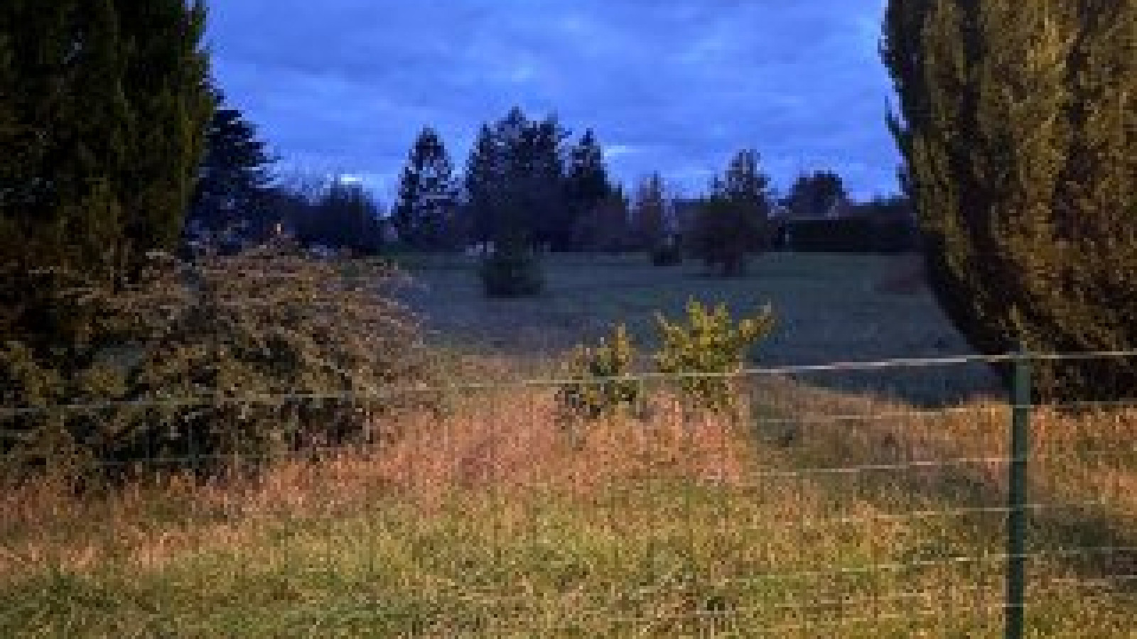 Terrain constructible de 500m2 à Cinq-Mars-la-Pile