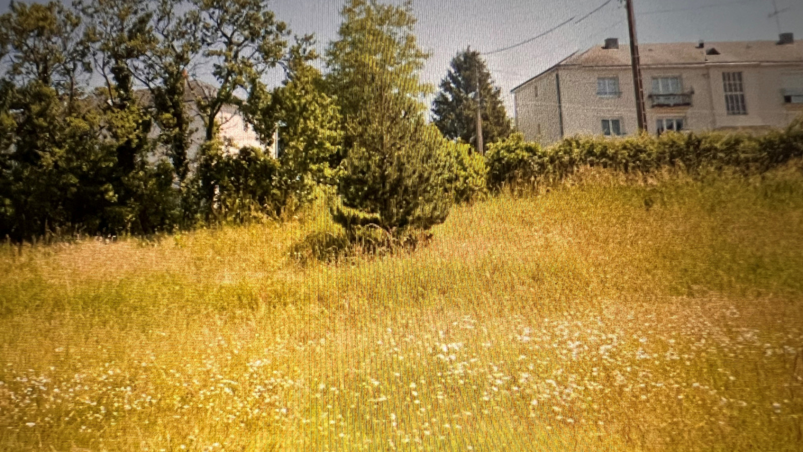 Terrain constructible de 577m2 à Descartes