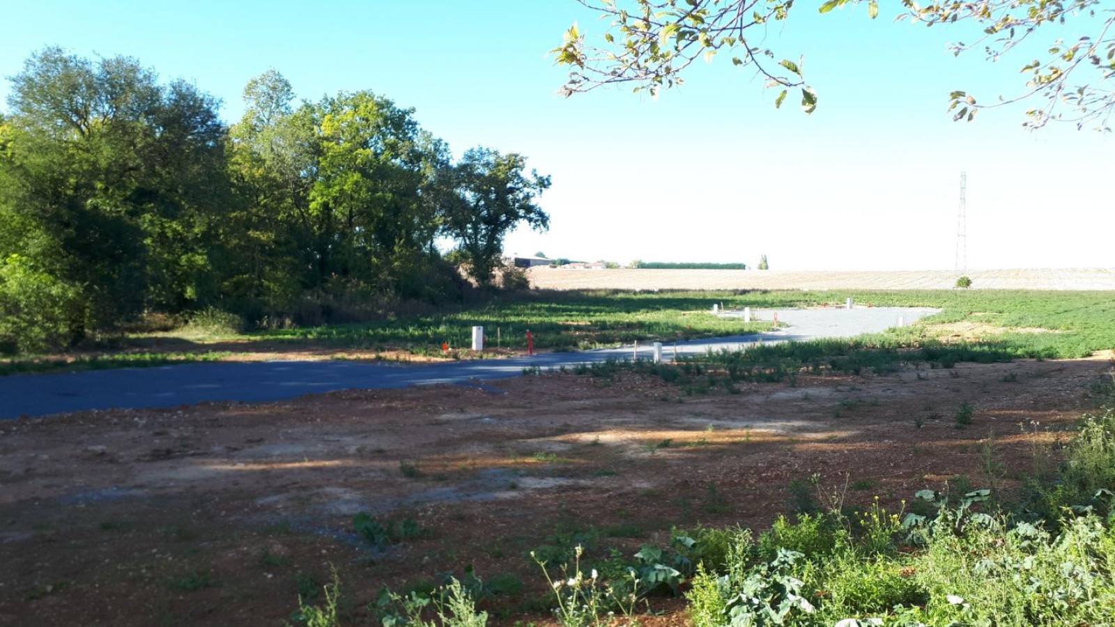 Terrain constructible de 483m2 à Fontaine-le-Comte