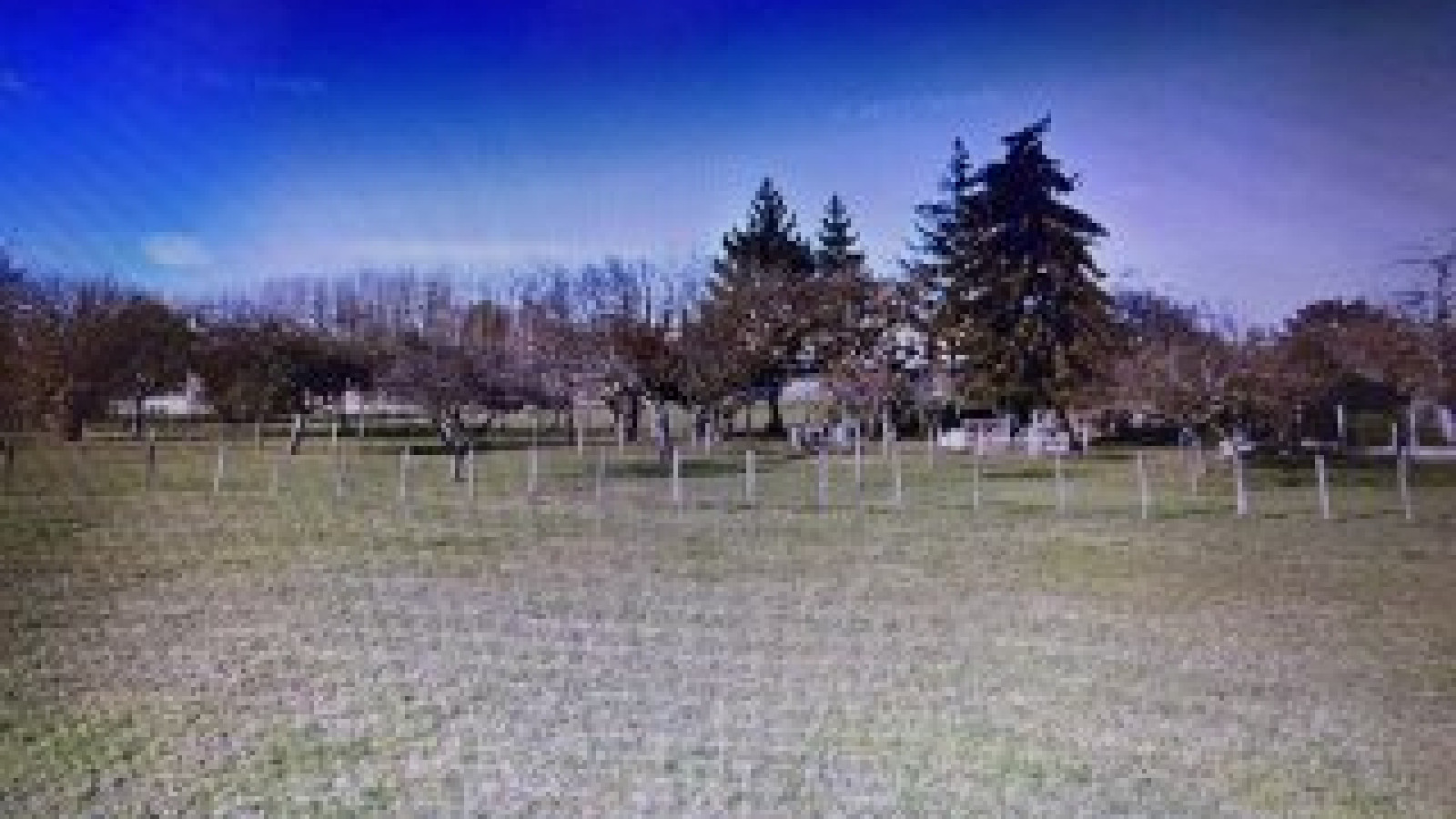 Terrain constructible de 479m2 à La Croix-en-Touraine