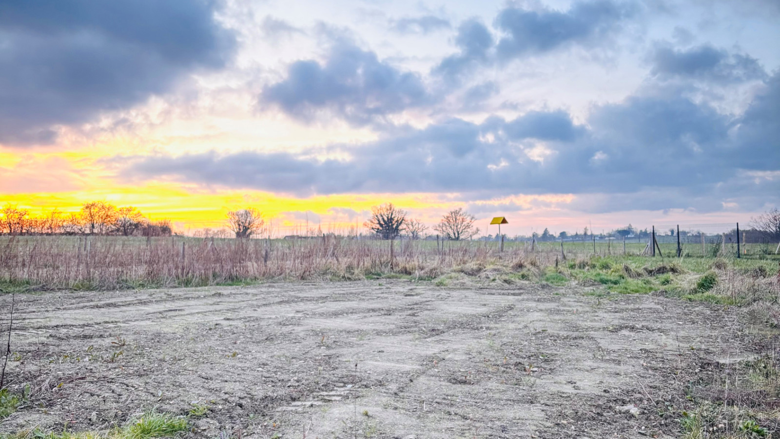 Terrain constructible de 436m2 à Longuenée-en-Anjou