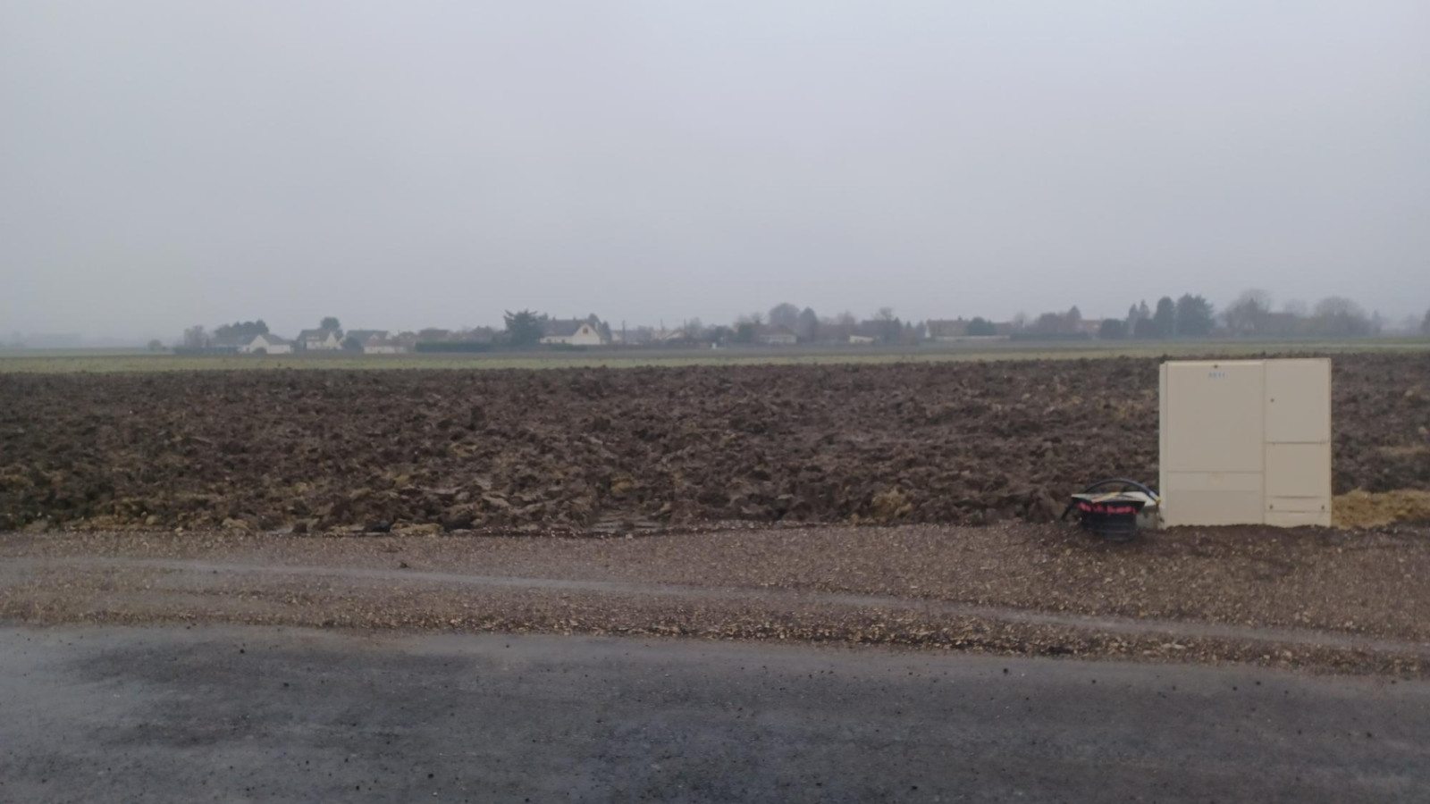 Terrain constructible de 464m2 à Ingré