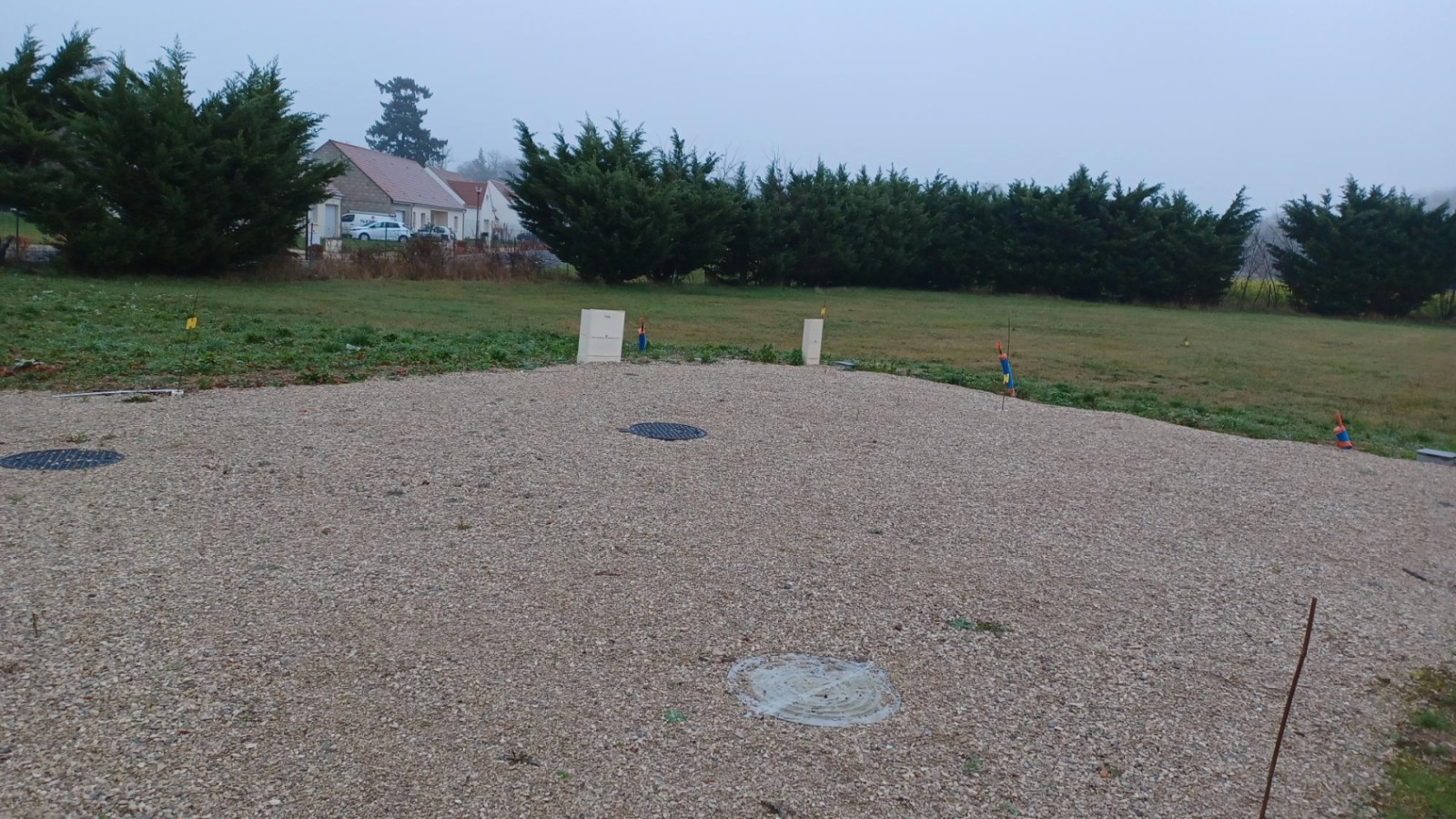 Terrain constructible de 505m2 à Traînou
