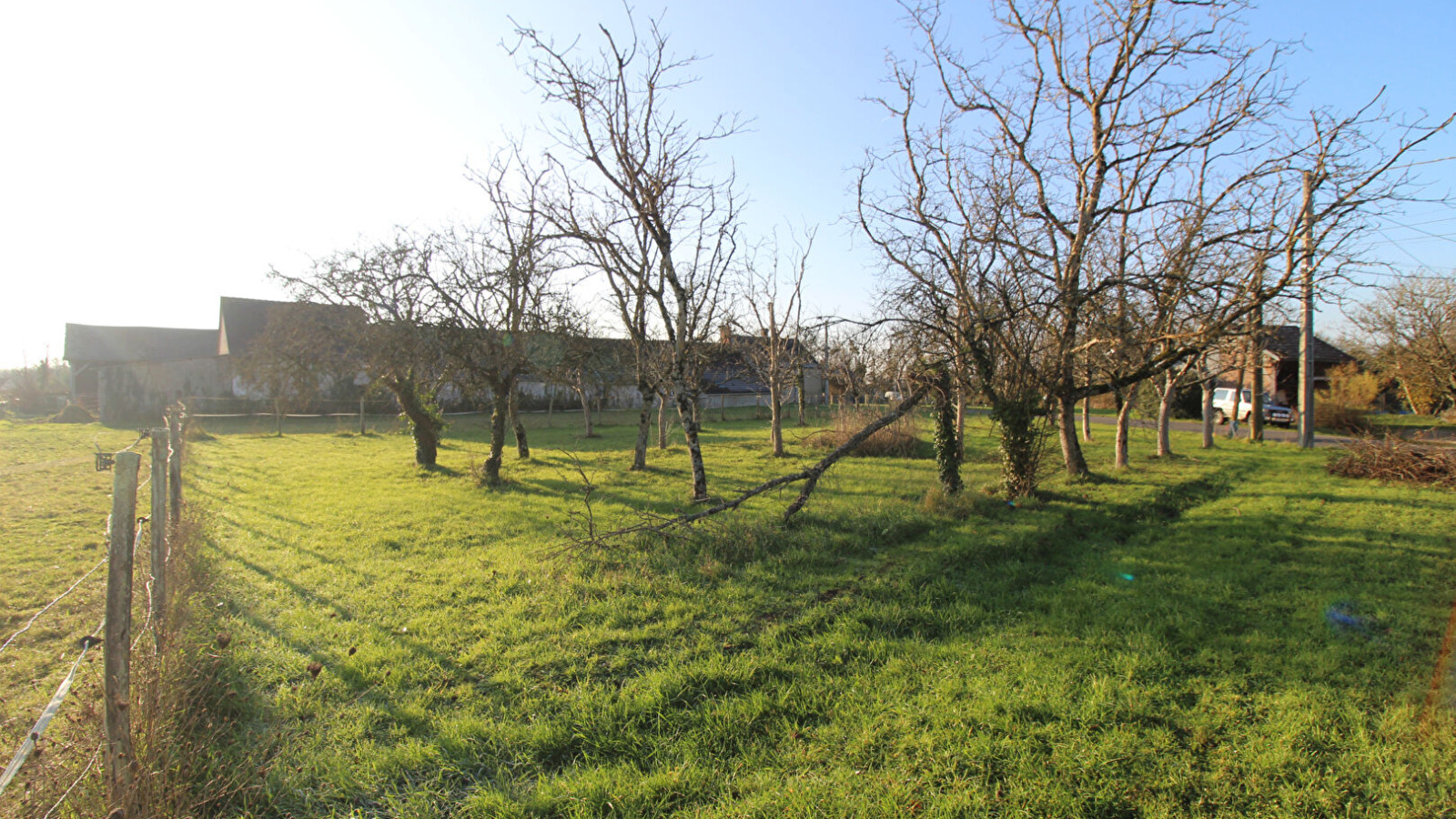 Terrain constructible de 930m2 à Fossé