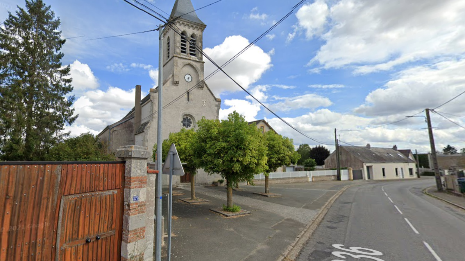 Terrain constructible de 556m2 à Bricy