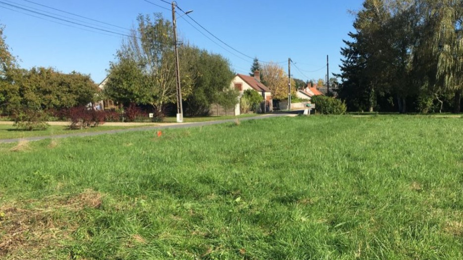 Terrain constructible de 1300m2 à Millançay