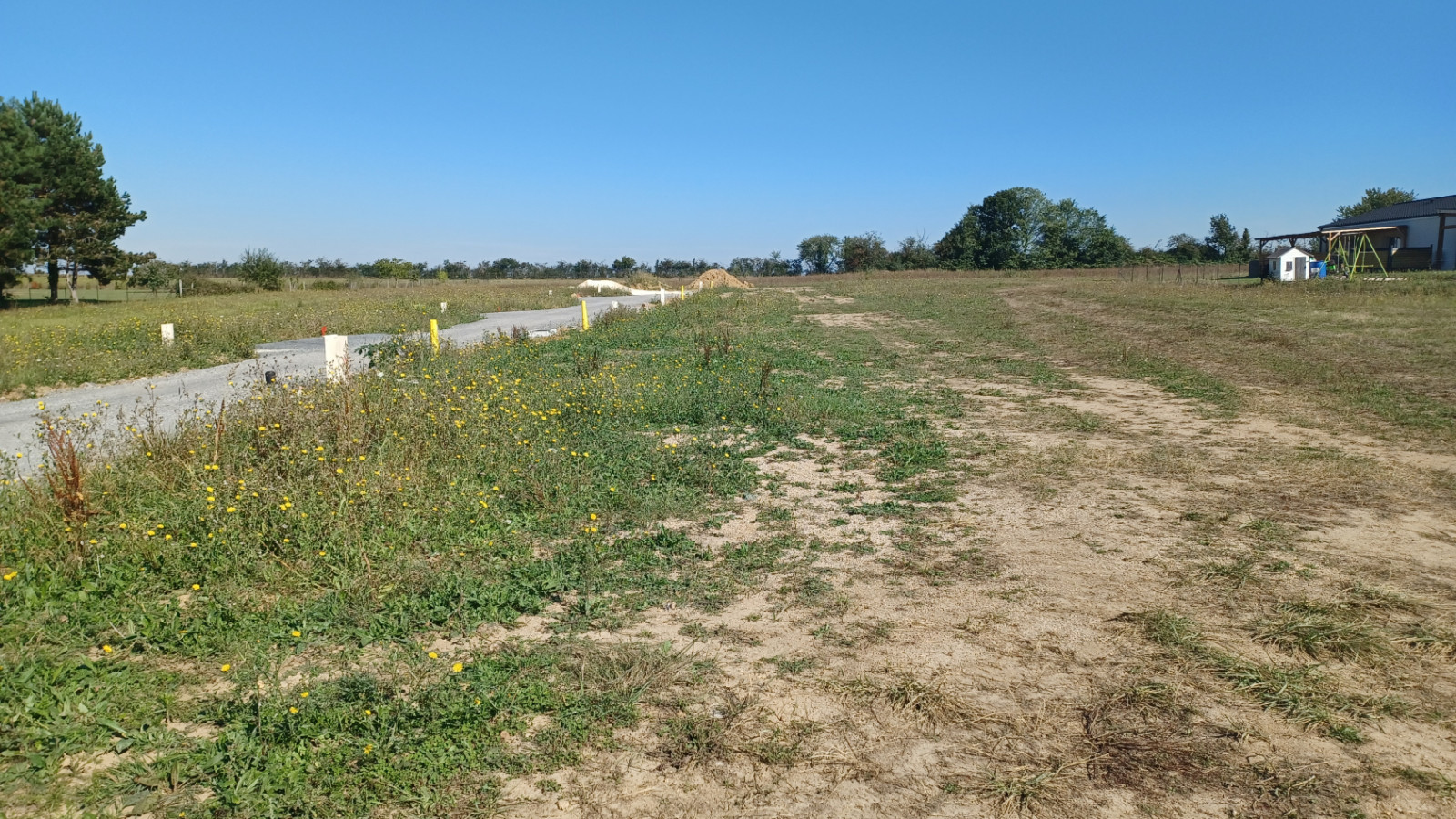 Terrain constructible de 473m2 à Nouaillé-Maupertuis