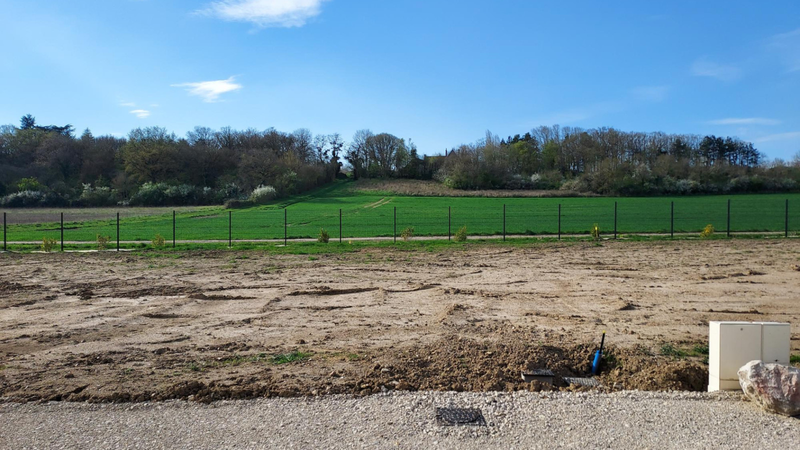 Terrain constructible de 540m2 à Cour-Cheverny
