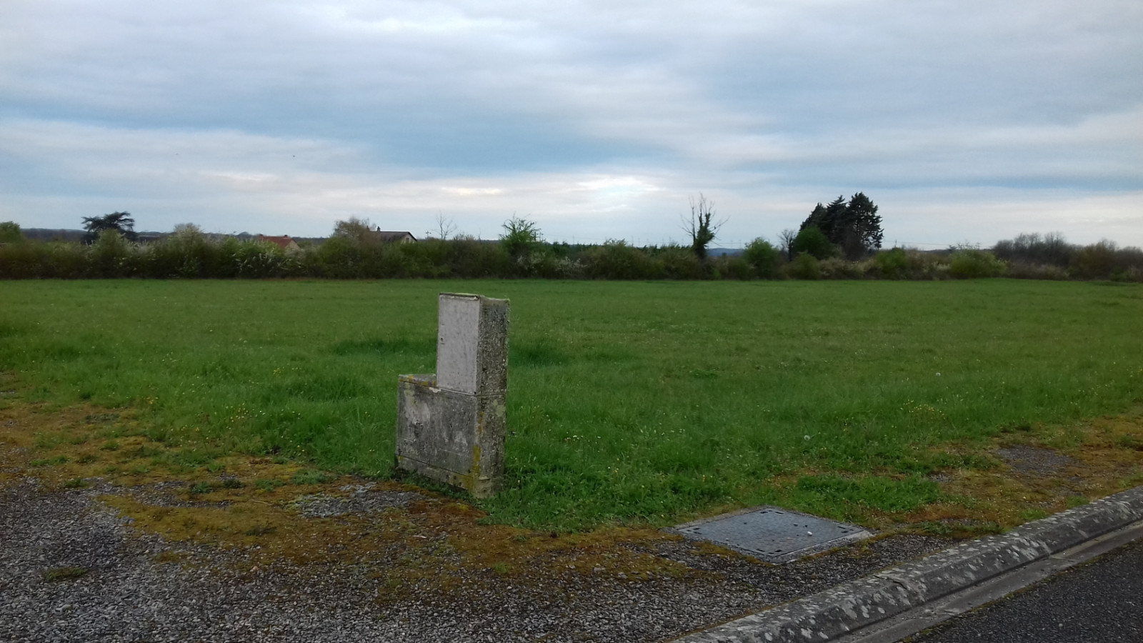 Terrain constructible de 1500m2 à Angles-sur-l'Anglin