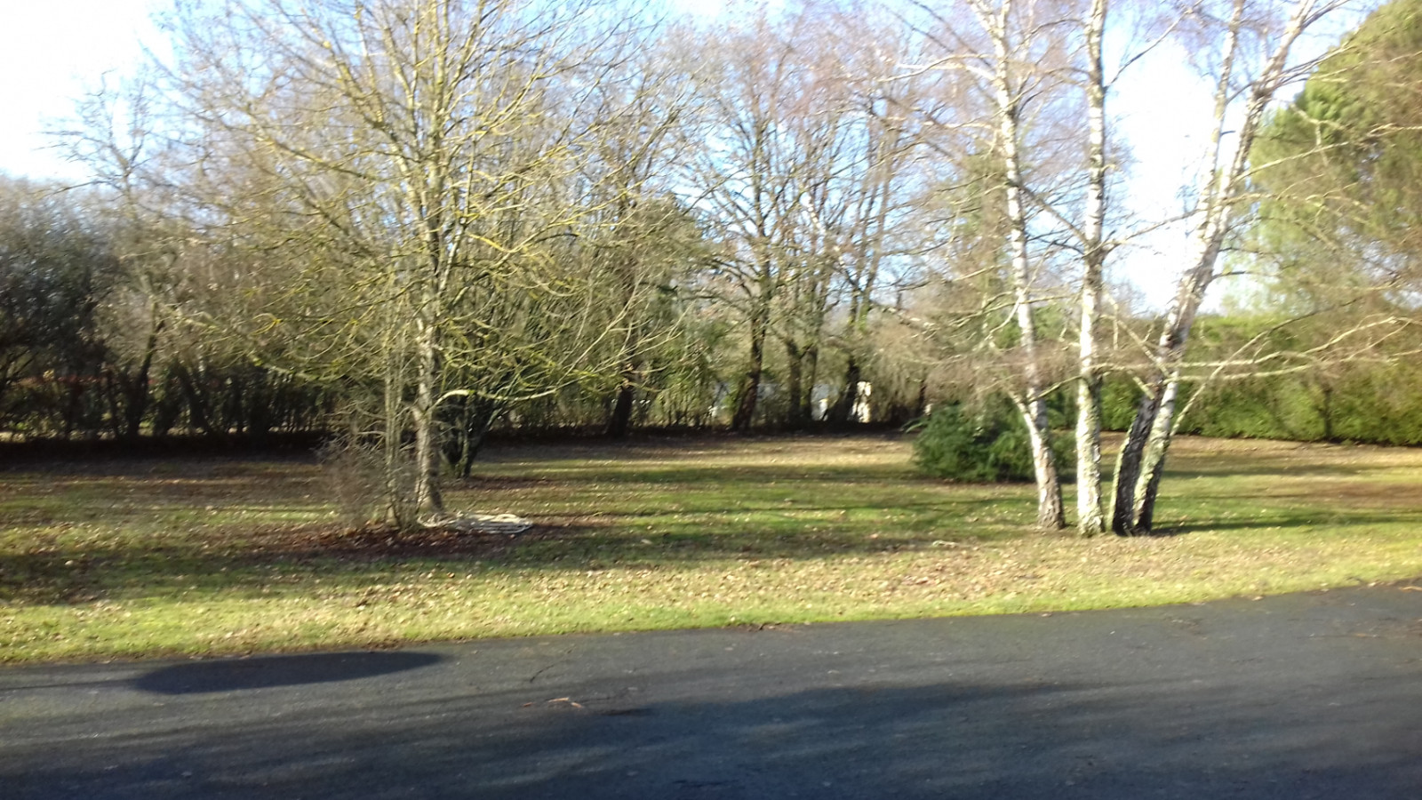 Terrain constructible de 1080m2 à Saint-Julien-l'Ars