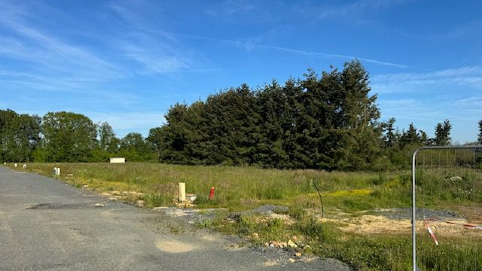 Terrain constructible de 441m2 à Baugé-en-Anjou