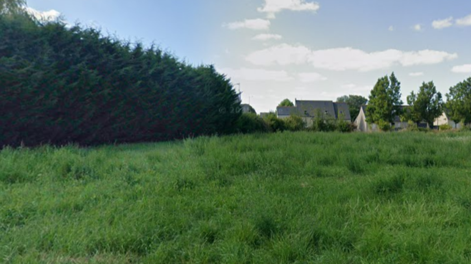 Terrain constructible de 404m2 à Brissac Loire Aubance