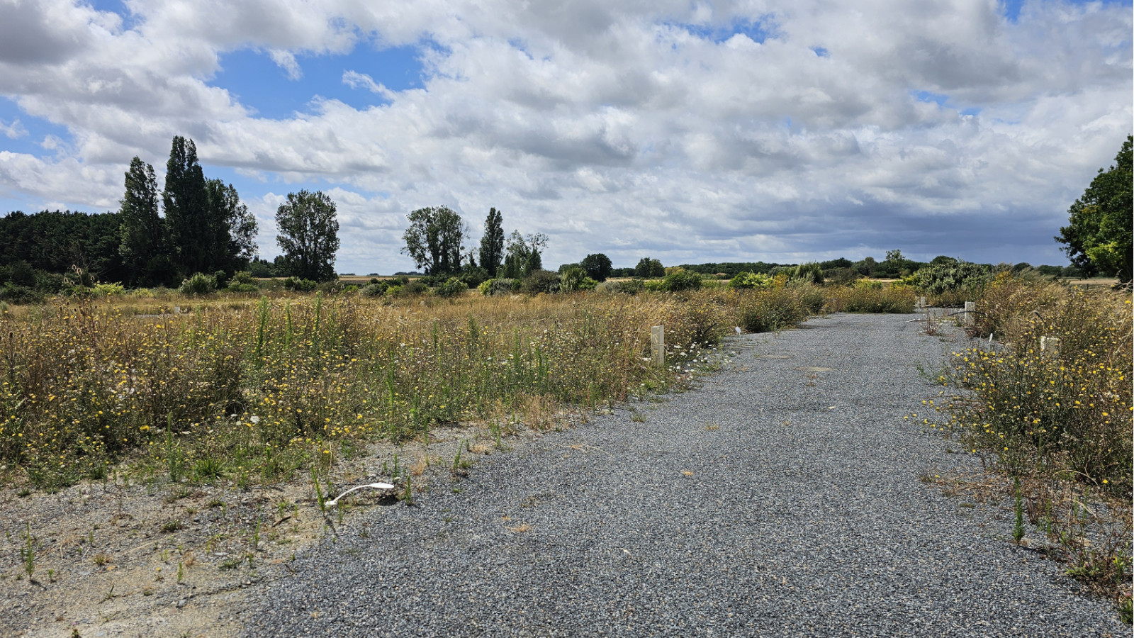 Terrain constructible de 402m2 à Tuffalun