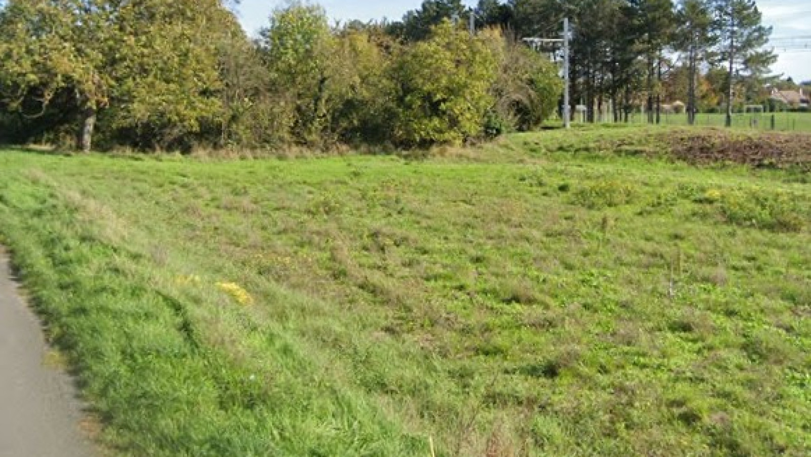 Terrain constructible de 508m2 à Saint-Ay