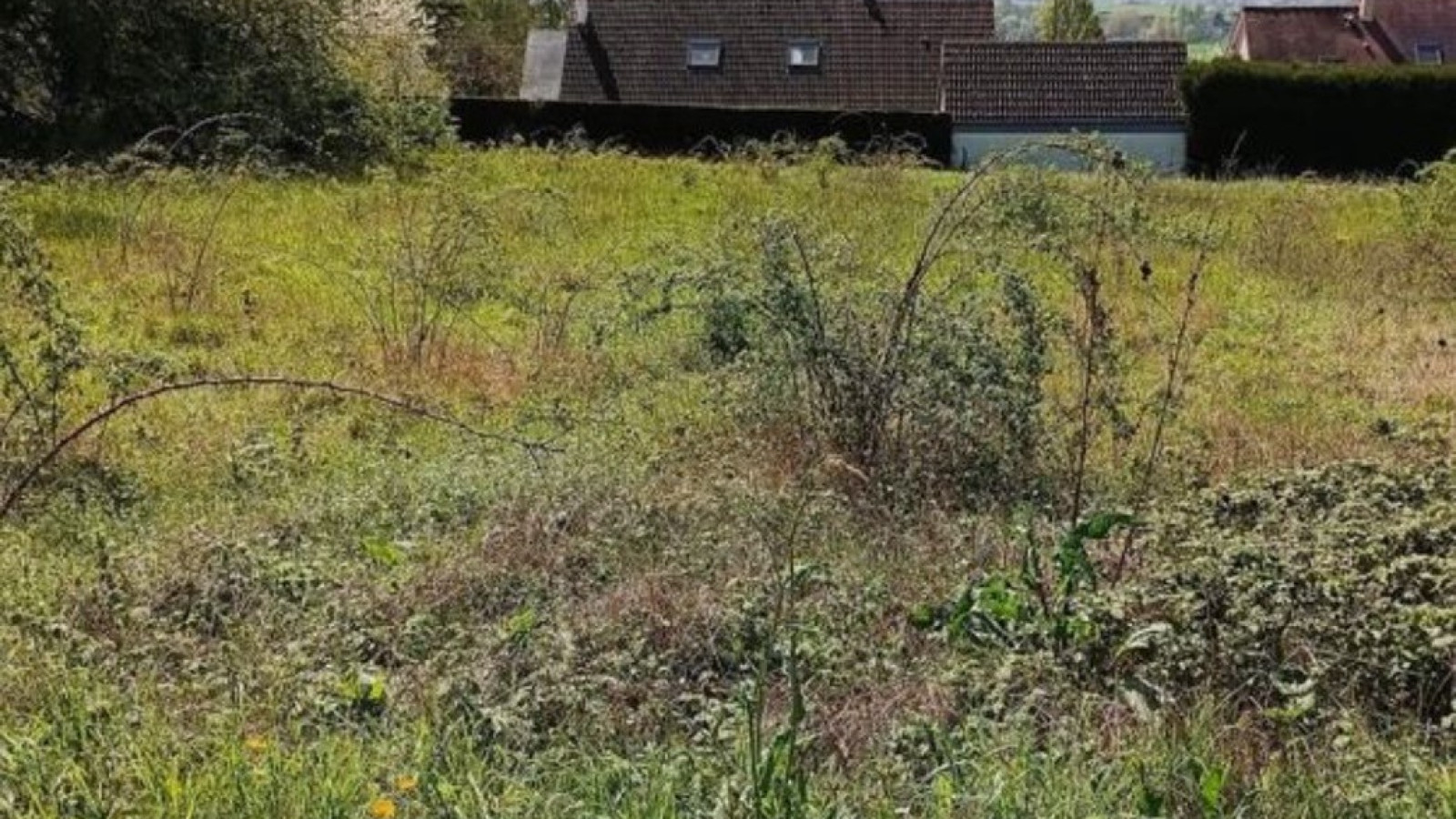 Terrain constructible de 1000m2 à Villiers-sur-Loir